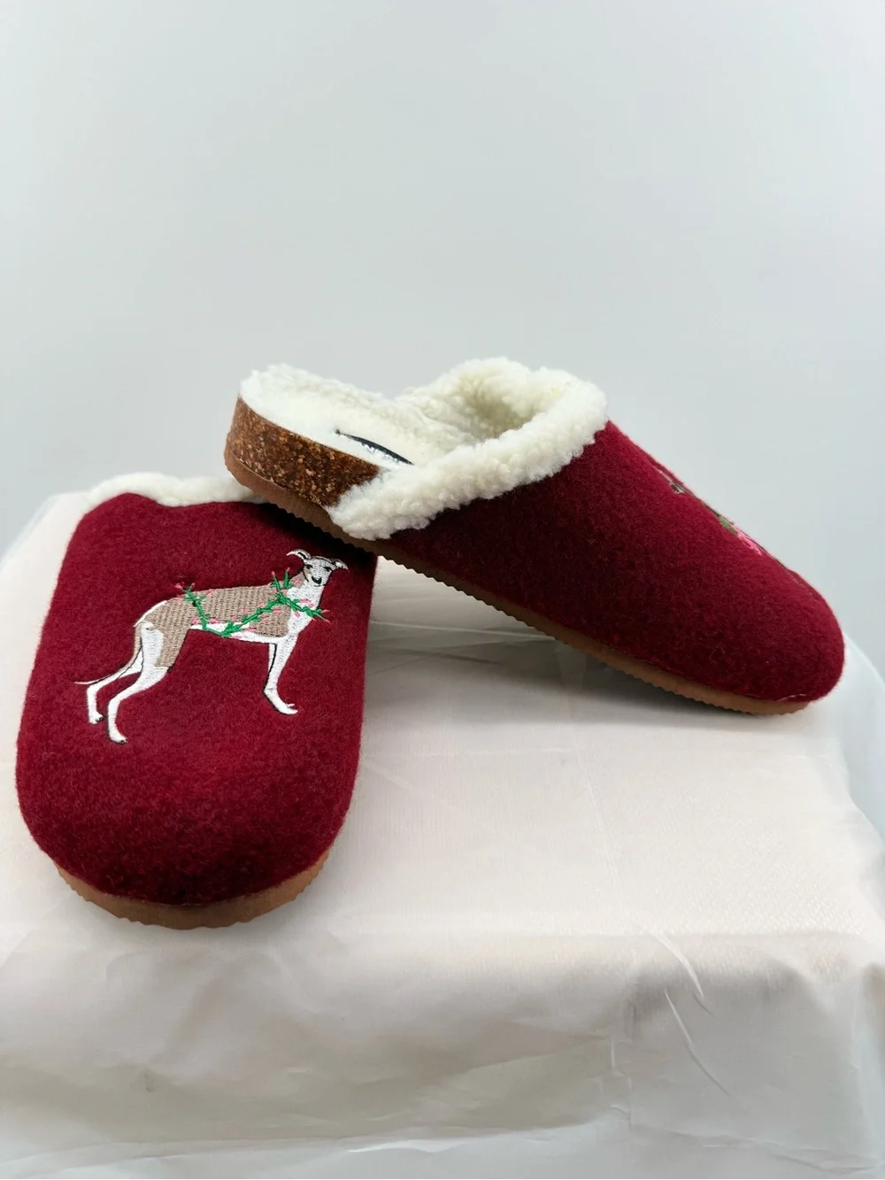 Lands' End Burgundy Holiday Dog Embroidered Slip-On Slippers size 11W